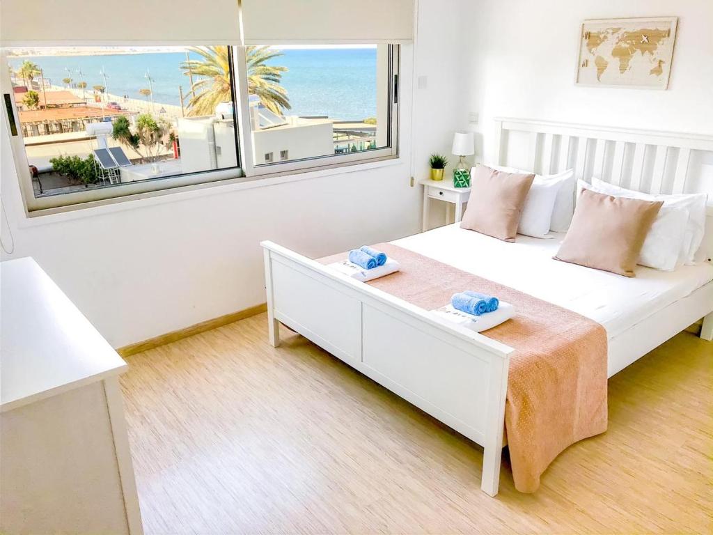 Seaview Apartment (Excellent Location)