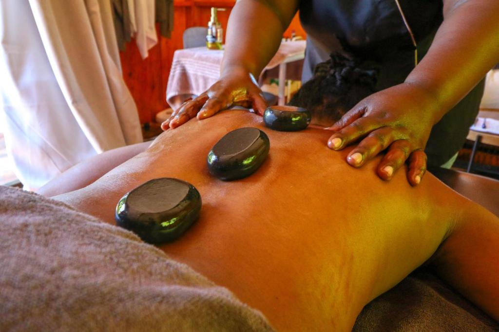 Lázně a/nebo wellness v ubytování Barefoot Addo Elephant Lodge
