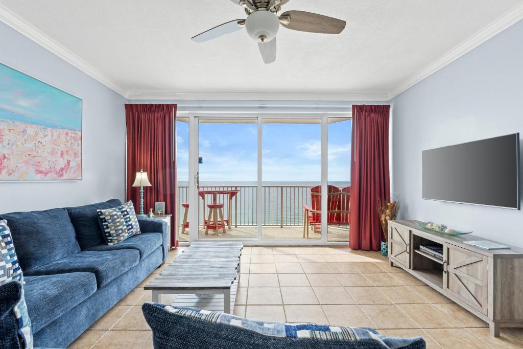 Boardwalk Beach Resort by Panhandle Getaways - 