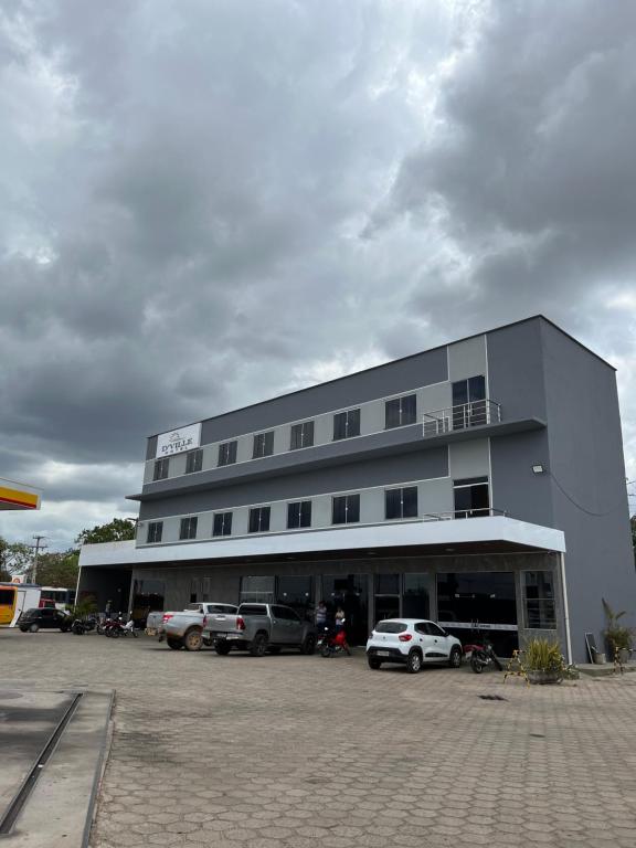 D’VILLE HOTEL