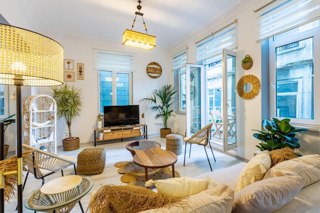 Exceptional Flat 1 Min to Metro & Galata Tower