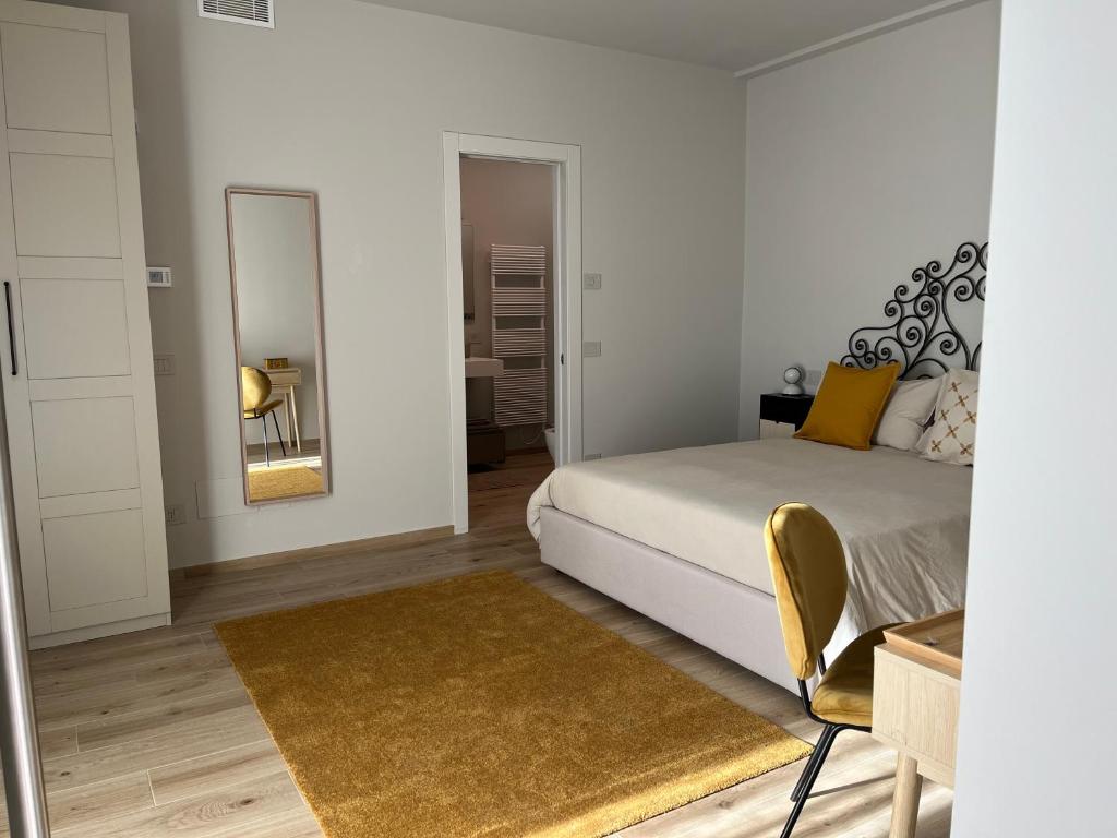 Postel nebo postele na pokoji v ubytování Alba Room 16
