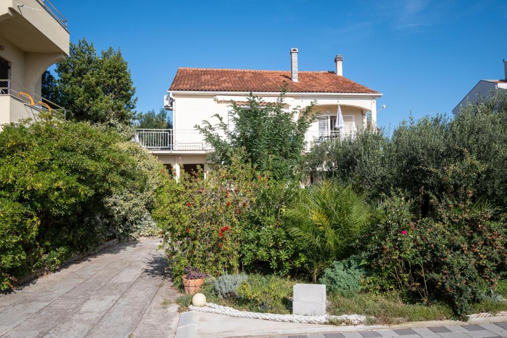 Galeriebild der Unterkunft Apartment Sukosan 5863a in Sukošan