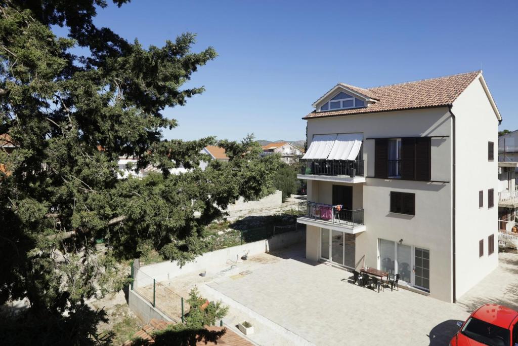 Budova, v ktorej sa apartmán nachádza