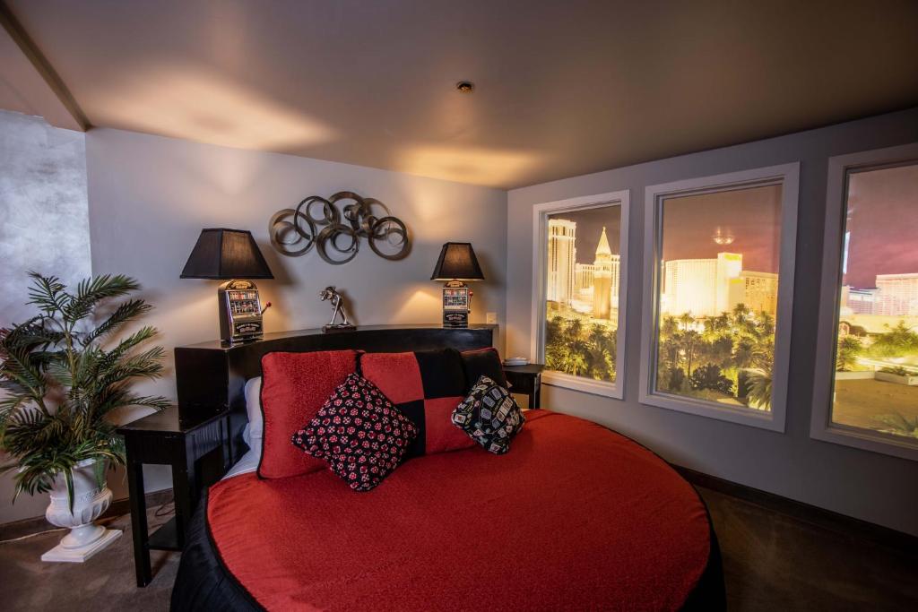 The Anniversary Inn - Logan - Superior Double Room