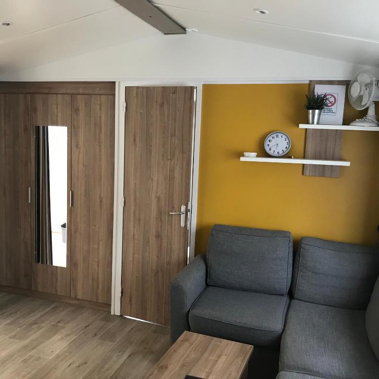 Posedenie v ubytovaní MH-6 PERS-3 CH-2 SDB-lave vaisselle-lave linge - WIFI GARANTIE - grande terrasse