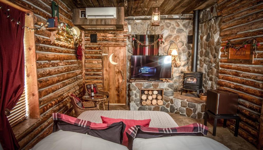 The Anniversary Inn - Fifth South - Double Room