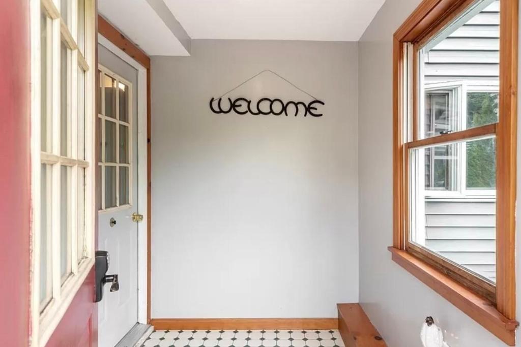 Homestay Oak St Foxboro, Foxborough, USA