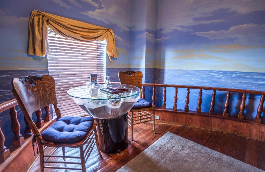 The Anniversary Inn - Fifth South - Double Room With Mountain View