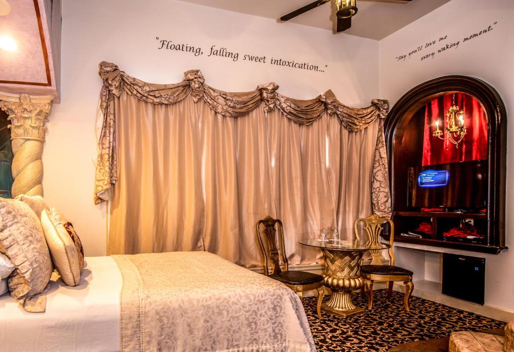 The Anniversary Inn - Fifth South - 