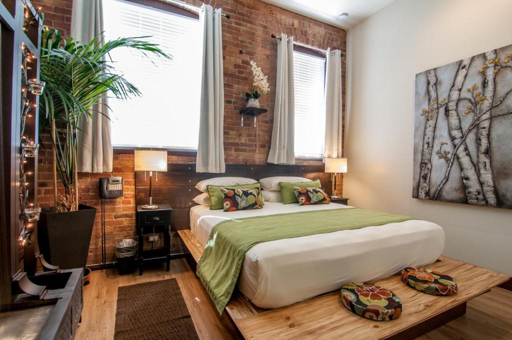 The Anniversary Inn - Fifth South - 
