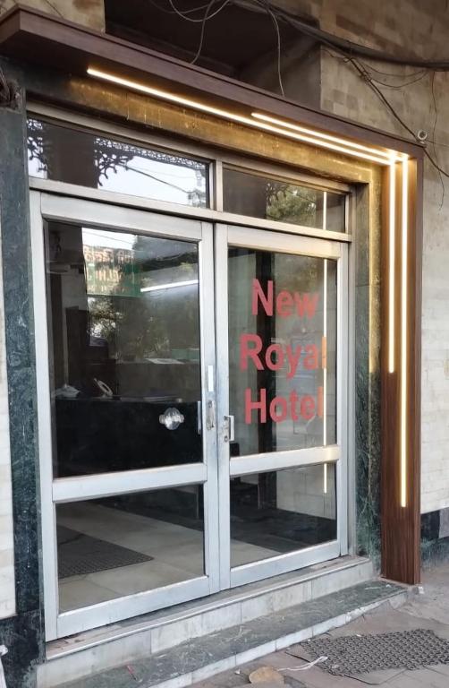 Fotografie z fotogalerie ubytování New Royal Hotel v Novém Dillí