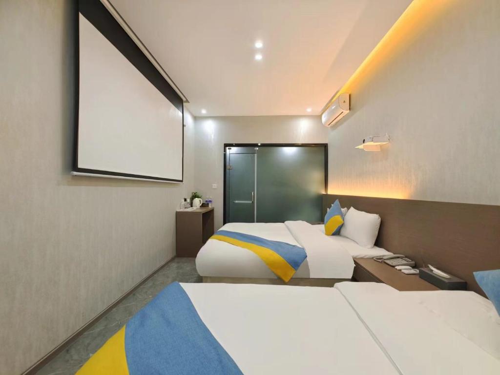 Xian Feng Hotel - Tianfu International Airport Branch - Deluxe Family Suite