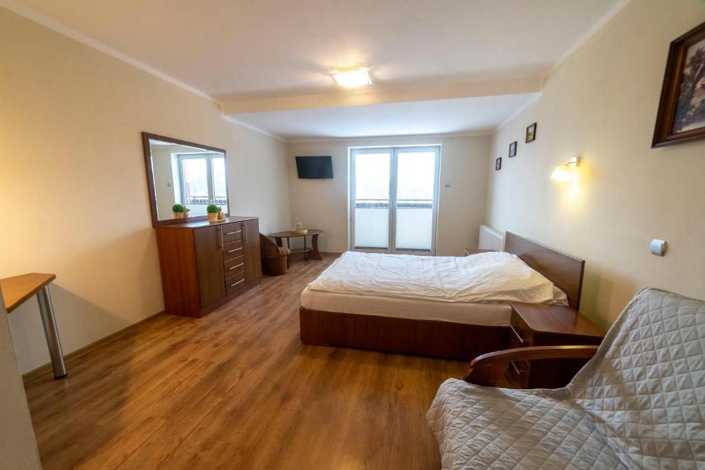 Pensjonat Szczepaniakówka - Habitación Cuádruple Con Vistas Al Lago
