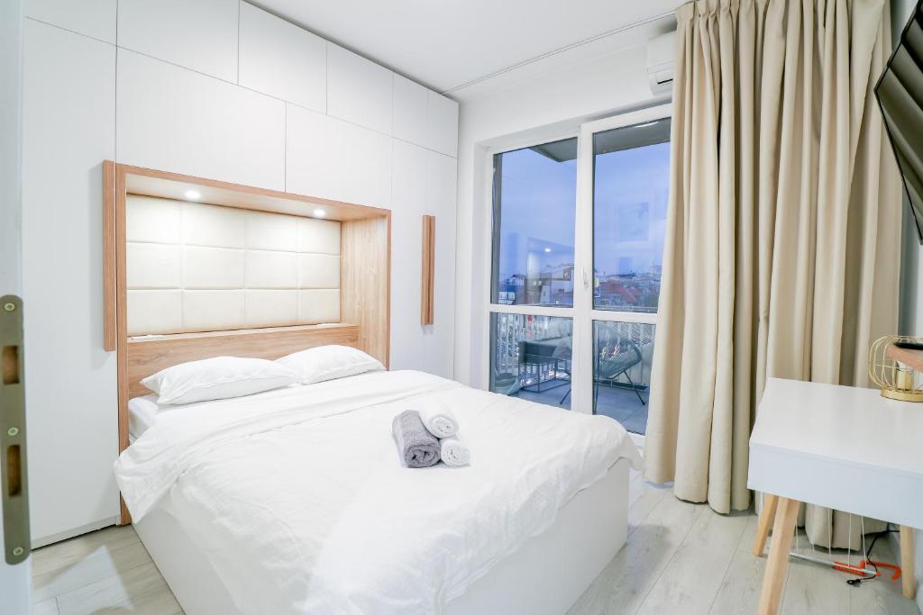 Piata Romana, Two Bedrooms Apartment, Bucharest (updated prices 2024)