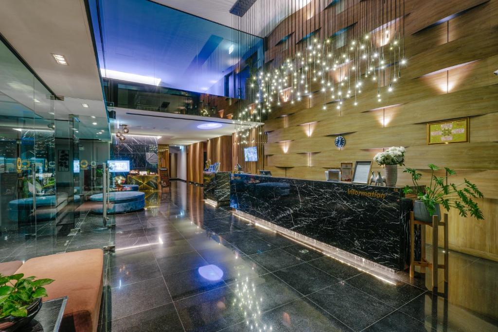 Rak Elegant Hotel Patong - Resim 6