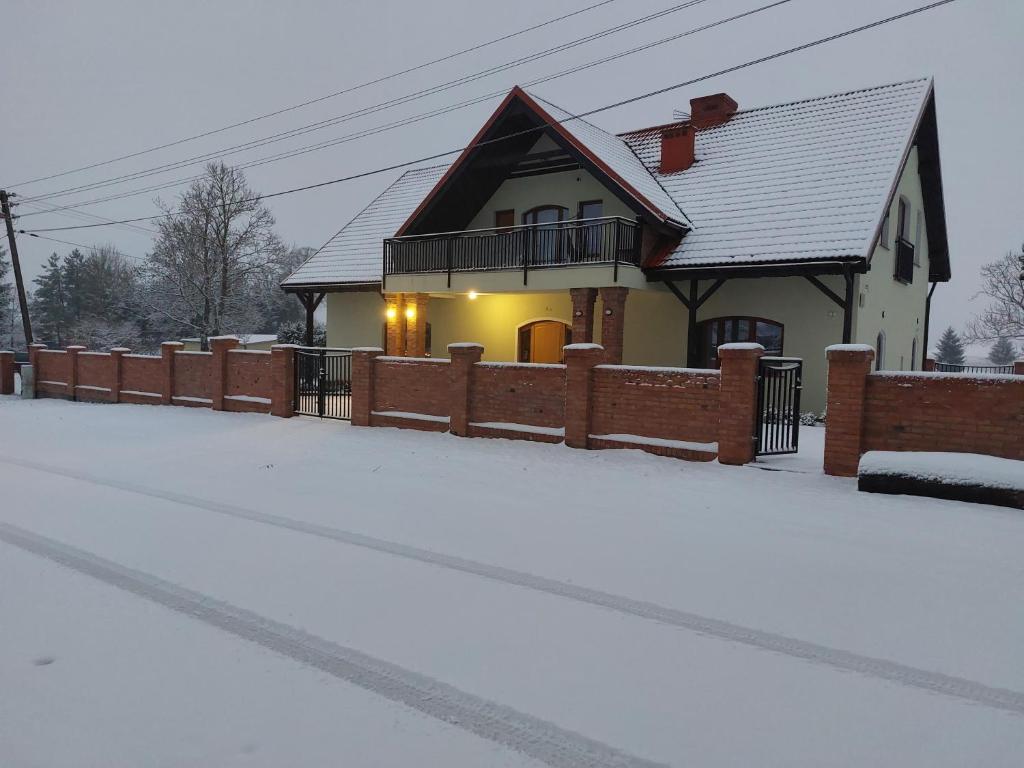 Czar Mamry Apartamenty v zimě