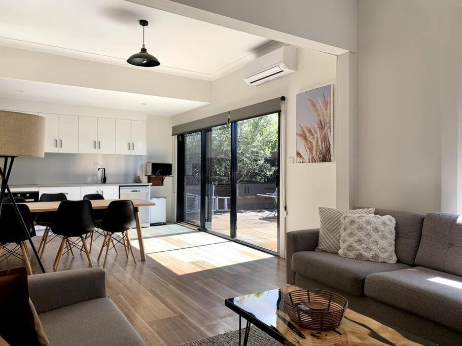 Renovated Character Home, Invermay (updated prices 2024)