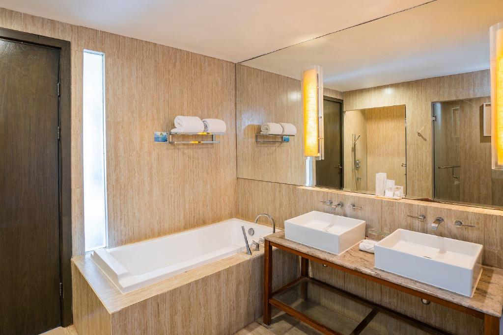 Koupelna v ubytování Lv8 Resort Hotel