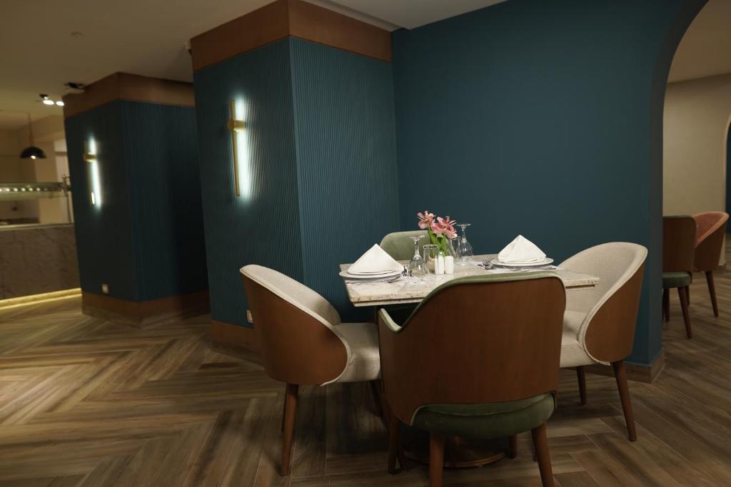 Posezení v ubytování The Grand Plaza Hotel Smouha