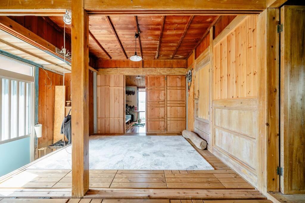 Fotografie z fotogalerie ubytování 【Camp House by port Side】 貸切1組の古民家/離島、美ら海への拠点 v destinaci Motobu