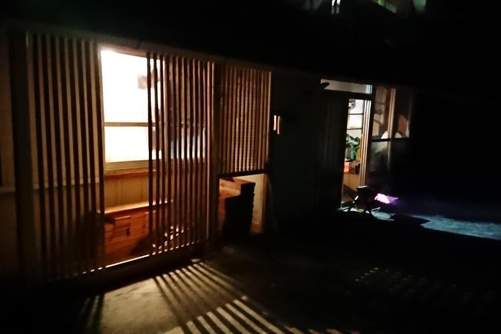 Fotografie z fotogalerie ubytování 【Camp House by port Side】 貸切1組の古民家/離島、美ら海への拠点 v destinaci Motobu