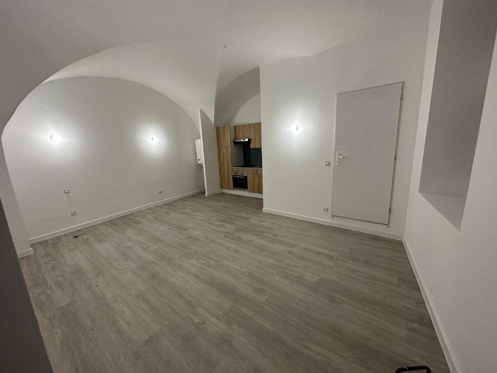 Photo de la galerie de l'établissement Beau studio neuf, à Bagnols-sur-Cèze