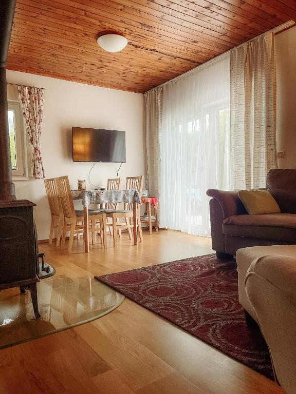 Posezení v ubytování Chata U Svahu