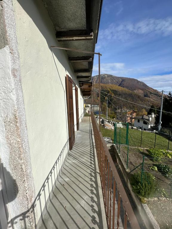 Nespecifikovaný výhled na hory nebo výhled na hory při pohledu z apartmánu