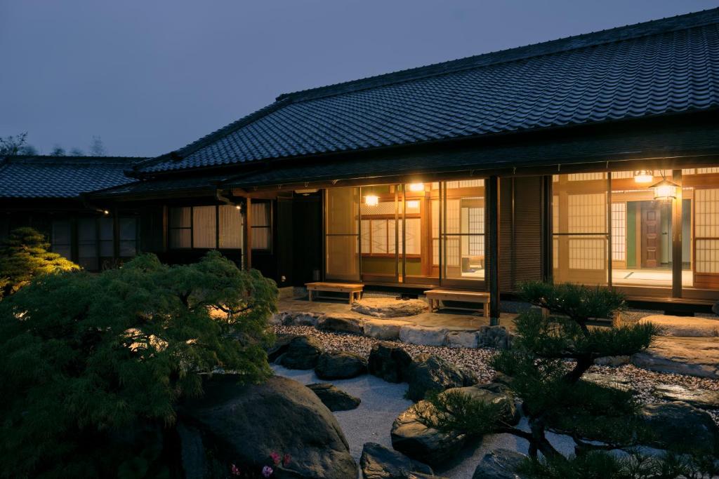 Beach Villa SHINOBI -忍- - Housity