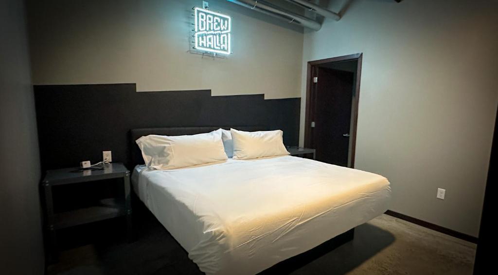 Brewhalla Hotel photo