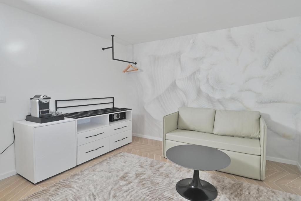 Kuchyň nebo kuchyňský kout v ubytování AKOYA HOTEL