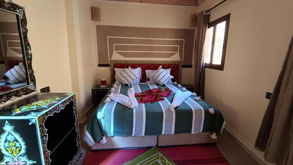 Postel nebo postele na pokoji v ubytování Riad otos views