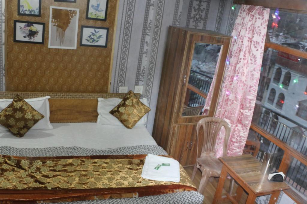 Fotografie z fotogalerie ubytování Manikaran view v destinaci Manīkaran