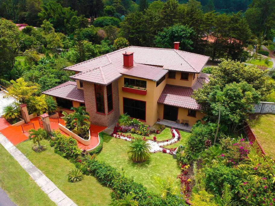 Vườn quanh Boquete Luxury Mountain Villa