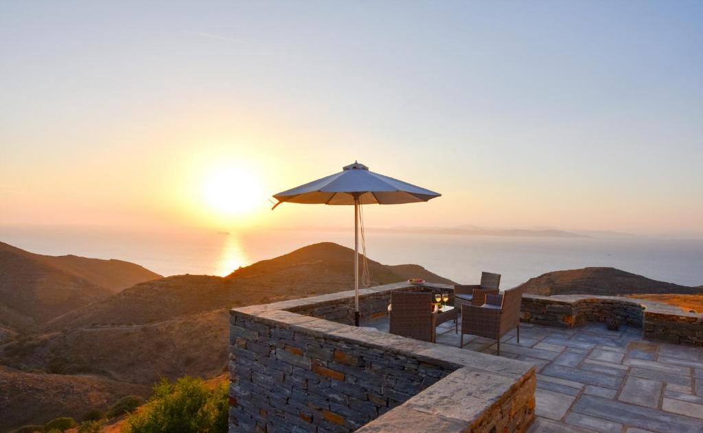 Mavrabeli Sunset Retreat - Three-Bedroom House