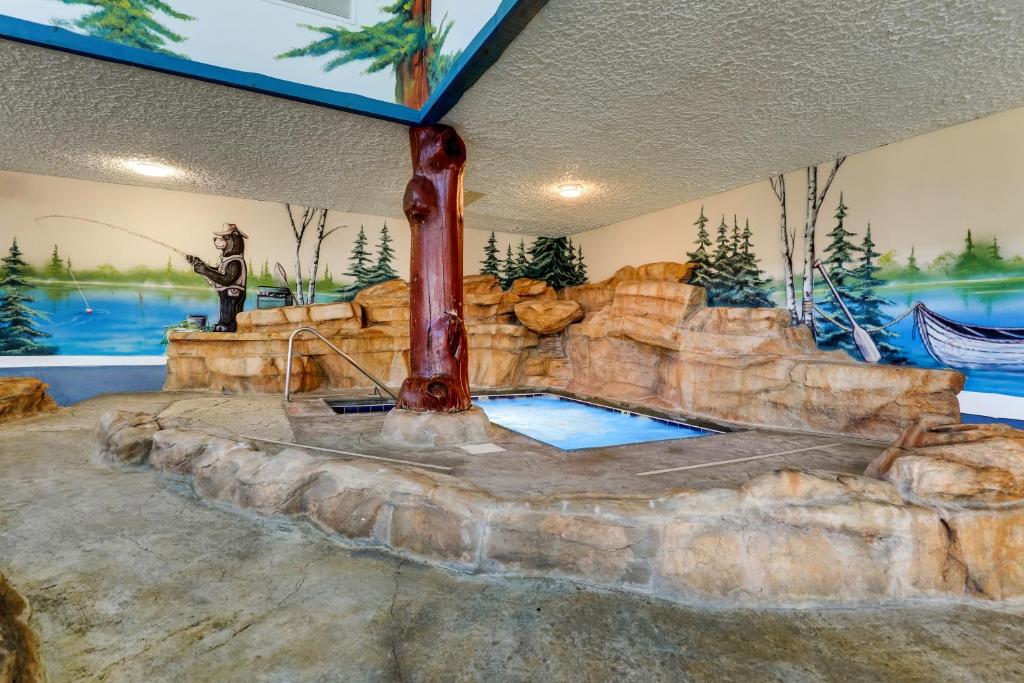 Bazén v ubytování Stoney Creek Hotel Moline nebo v jeho okolí