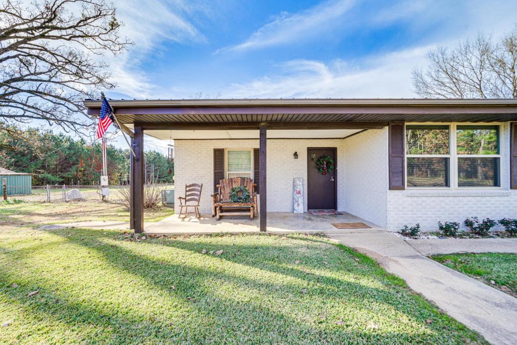 Gallery image of Peaceful Sanctuary - 1 Mi to Wildlife Refuge! in Lockesburg