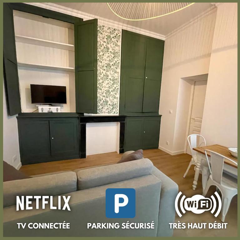 TV a/nebo společenská místnost v ubytování ღ Lys Vert - Situé au cœur de Douai & Parking privé