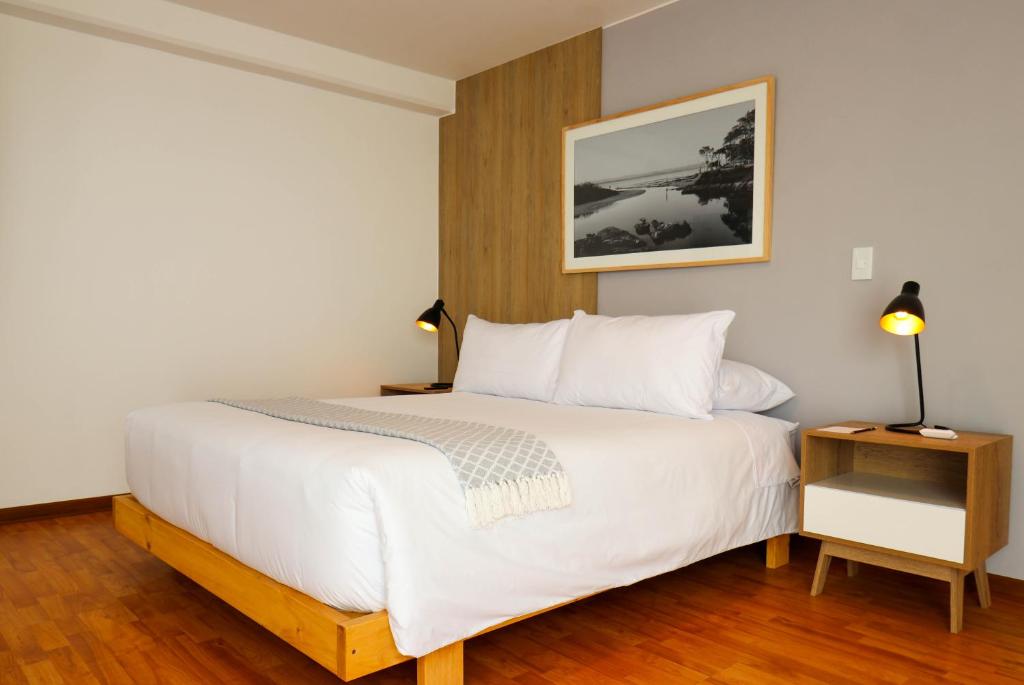 Nomad By Wynwood House - Deluxe Triple Room