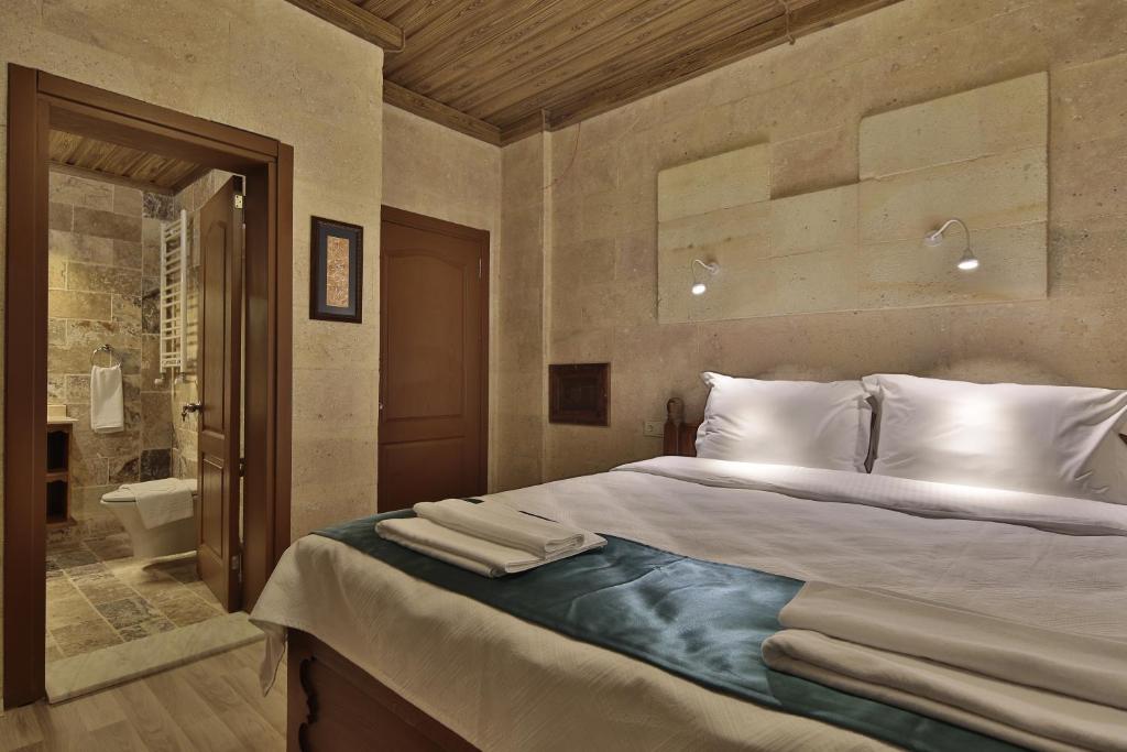 Cappadocia View Suit - 12