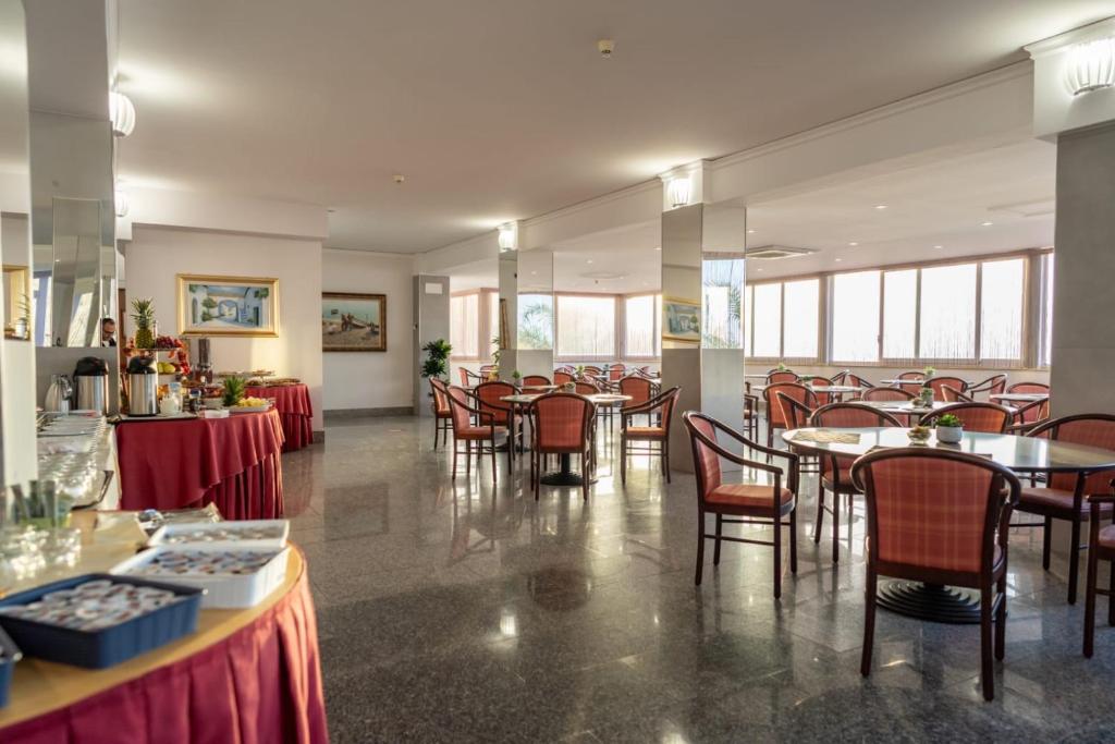 Restaurace v ubytování Hotel Corallo