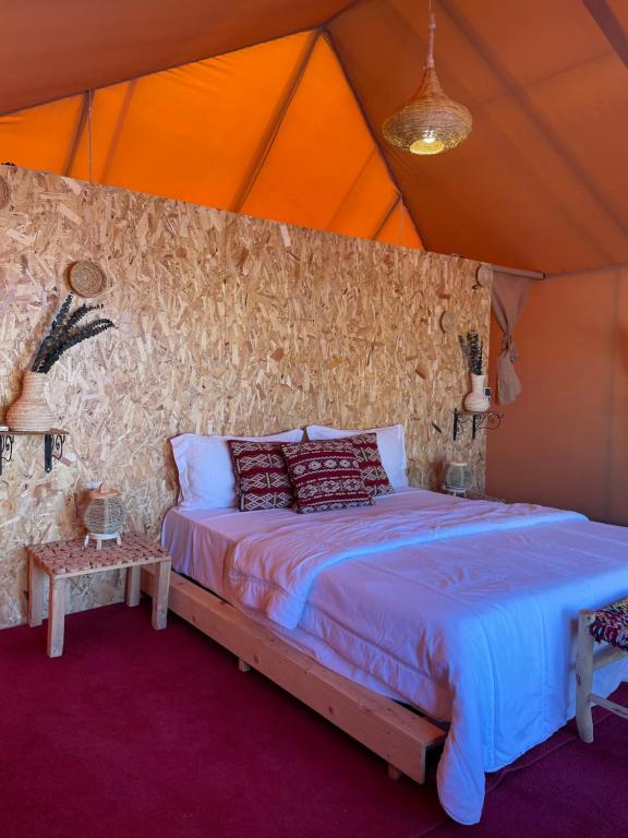 Postel nebo postele na pokoji v ubytování AGAFAY HEART CAMP