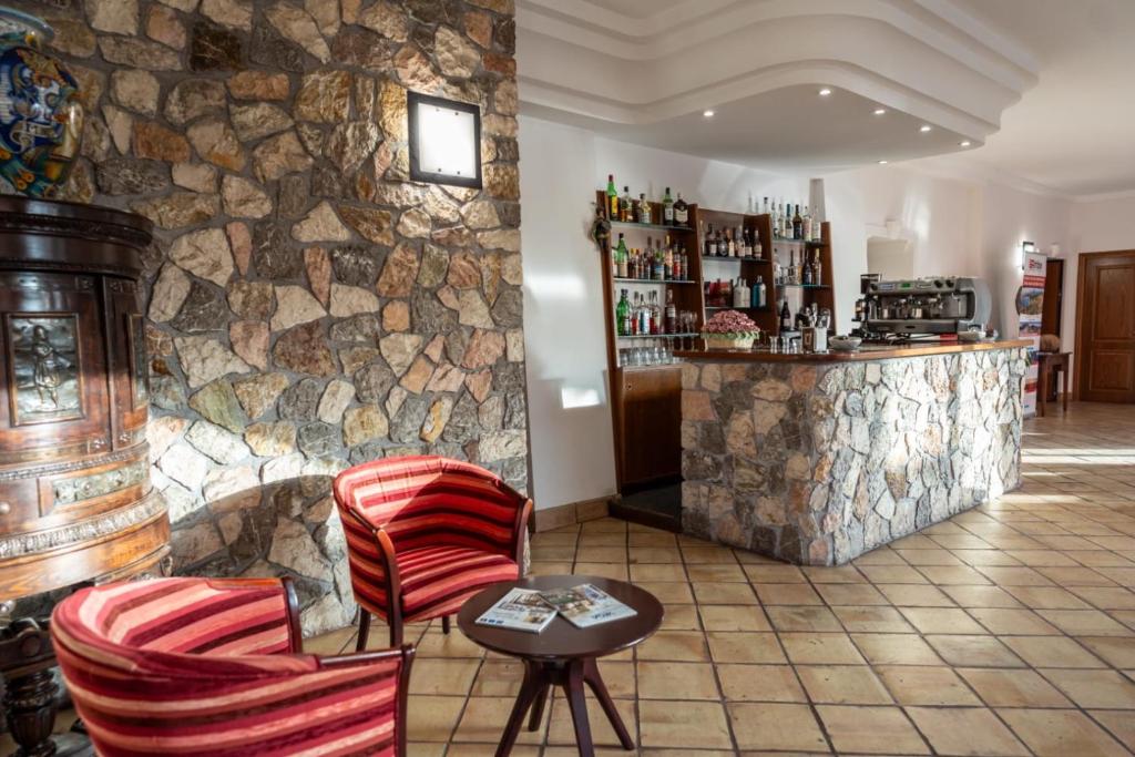 Lounge nebo bar v ubytování Hotel Corallo
