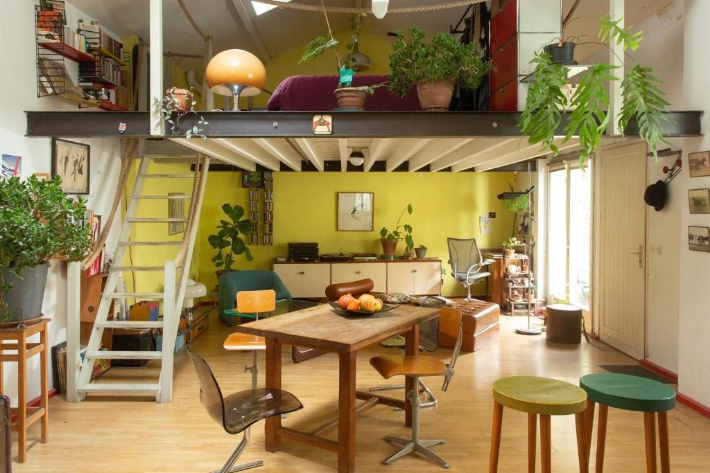 Photo de la galerie de l'établissement Maison sur cour, à Paris