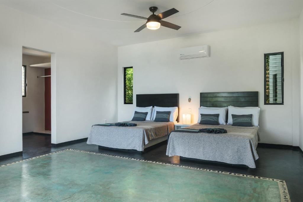 Manta Raya Hotel - right on the beach - Suite Superior