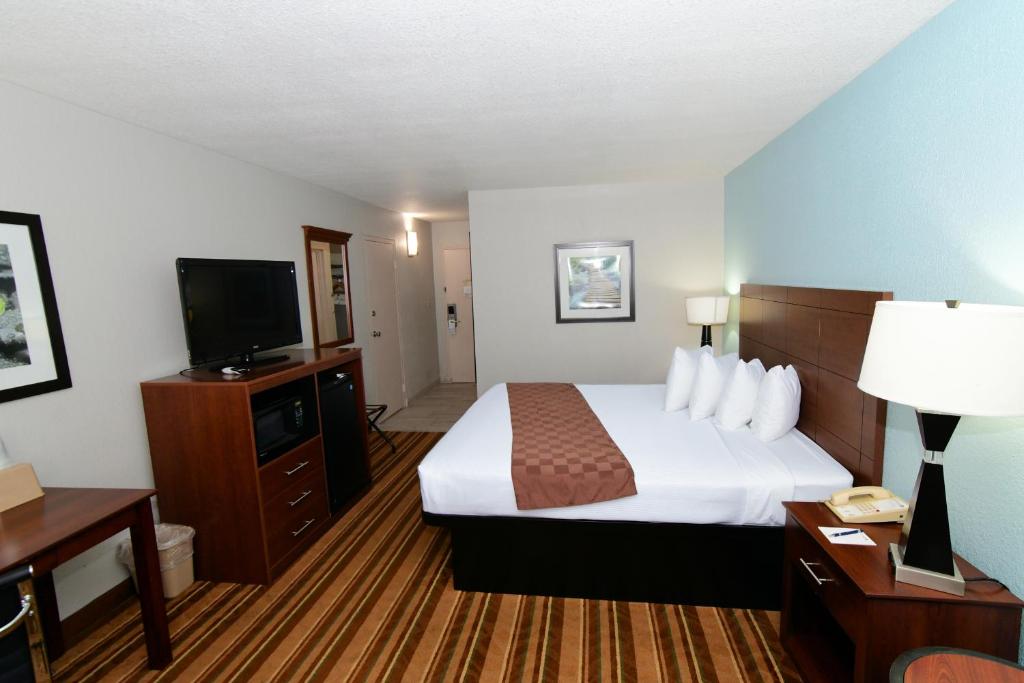 Rock Island Inn & Suites Marshalltown - Habitación Con Cama Extragrande - No Fumadores