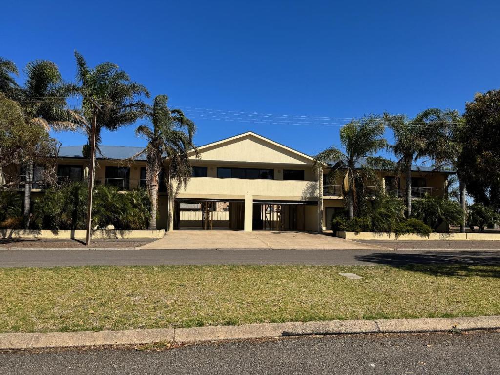 Cowell Townhouse apartments, Cowell Updated 2024 Prices