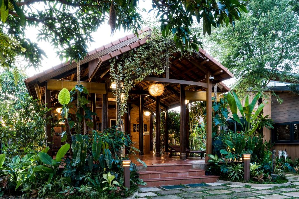 Vườn quanh Eco House Villa