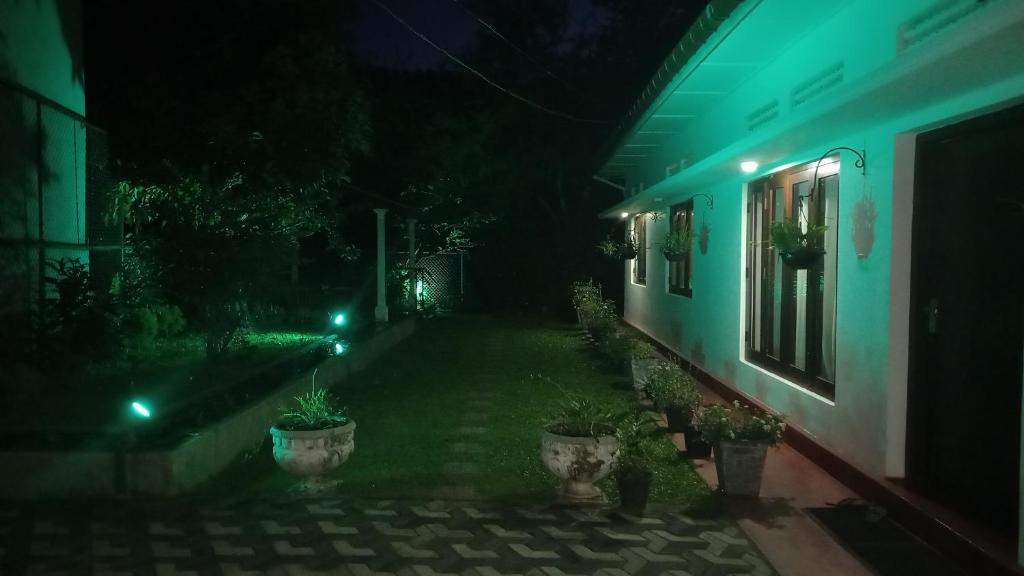 Zahrada ubytování Mahaweli Shades